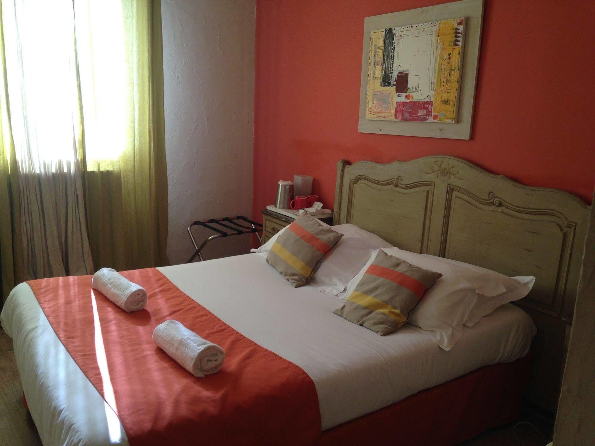 Hotel Cote Patio Nimes Ngoại thất bức ảnh